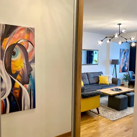 Aj Luxe